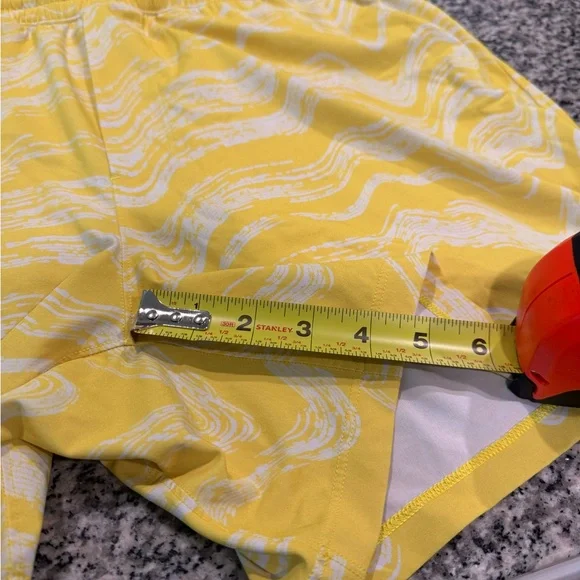 Lululemon pace breaker 5in Shorts - Picture 7 of 10